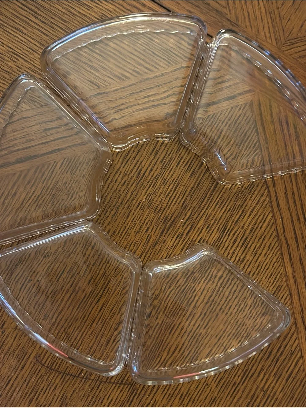 Vintage: 5-Piece Clear Glass Scalloped Serving Dish Set